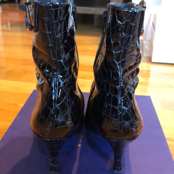 Stuart Weirzman patent black nubuckle croc boots - Picture 2 of 5